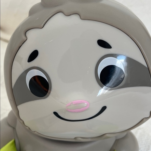 Fisher-Price Interactive Sloth with Rainbow Arms - Picture 2 of 5